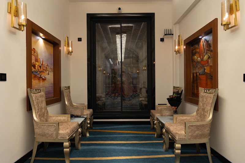 The Luxury Inn - The Luxury Inn 23 Kamla Nagar Colony Behind Sigra Thanna, Guru Nanak Nagar Colony, Chetganj, Varanasi, Uttar Pradesh 221002, India