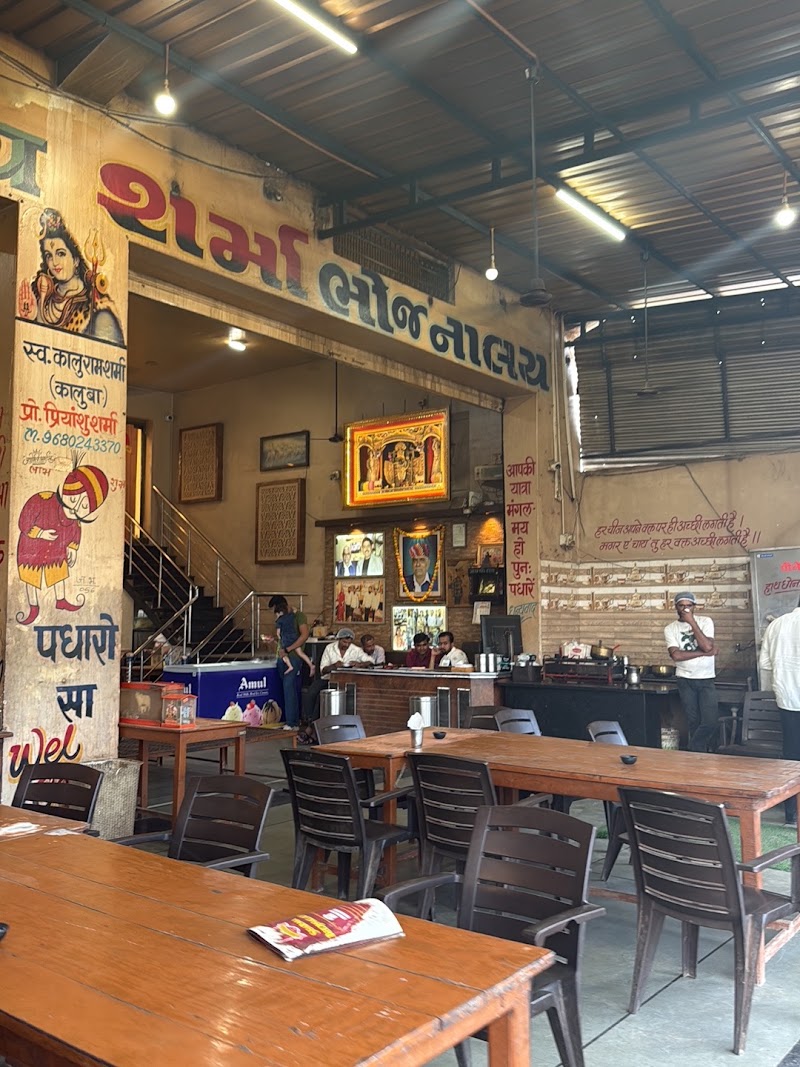 SHARMA BHOJNALAYA - SHARMA BHOJNALAYA Udaipur-Chittorgarh Rd, Mangalwad, Rajasthan 312024, India