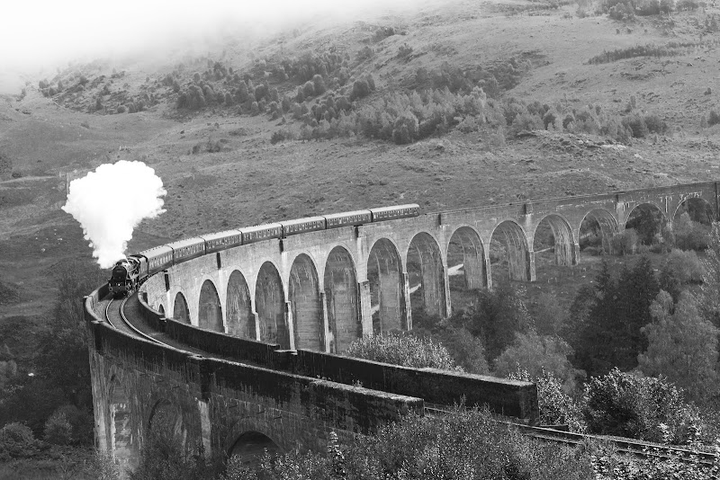 Glenfinnan Viaduct - Glenfinnan Viaduct Glenfinnan PH37 4LT, UK