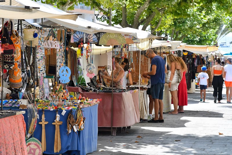 Mercadillo Paseo de S'alamera - Mercadillo Paseo de S'alamera, Passeig de s'Alamera, 07840 Santa Eulària des Riu, Illes Balears, Spain