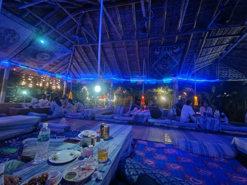 Island Vibes Hampi - Island Vibes Hampi Wine Shop Rd, Sanapur, Karnataka 583234, India