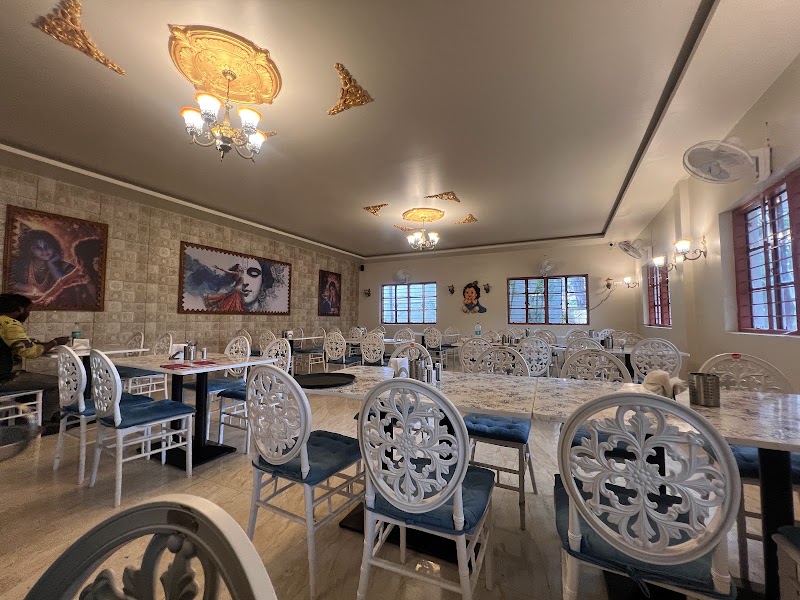 Bansuri Pure Veg Family Restaurant - Bansuri Pure Veg Family Restaurant Arhamnagar, naka, Dandeghar, Panchgani, Maharashtra 412805, India