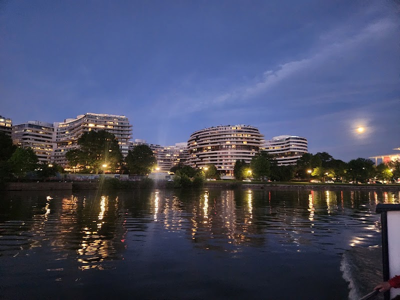 Capitol River Cruises - Capitol River Cruises, 3050 Water St NW, Washington, DC 20007, USA