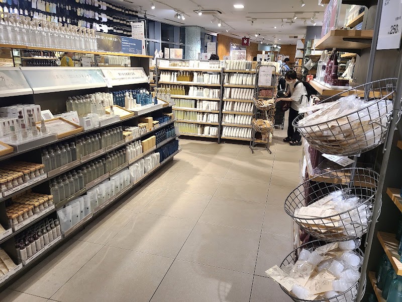 AKIBA TOLIM - AKIBA TOLIM, 1-chōme-6-5 Kanda Sakumachō, Chiyoda City, Tokyo 101-0025, Japan