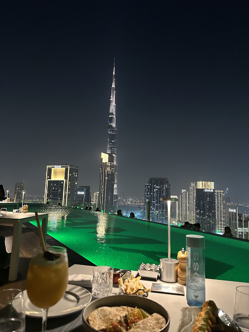 Malibu Sky Lounge & Bar - Malibu Sky Lounge & Bar Paramount Hotel Midtown 113797 - شارع المستقبل - الخليج التجاري - دبي - United Arab Emirates