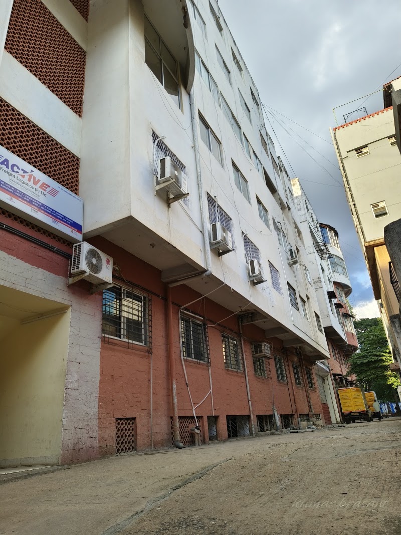 Faasos HAL(Old Airport Road) - Faasos HAL(Old Airport Road) 104, 1st Floor, B Block Konena Agrahara, BLUE DART Express Limited Connection Point Building Next to SBI Bank, Exit Road, HAL Old Airport Rd, Raviprakash Nagar, Konena Agrahara, Bengaluru, Karnataka 560017, India