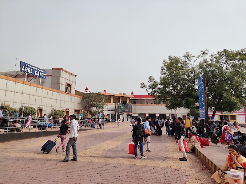Agra Cantt - Agra Cantt, Siroli Rd, Agra Cantt, Idgah Colony, Dhanauli, Agra, Uttar Pradesh 282001, India