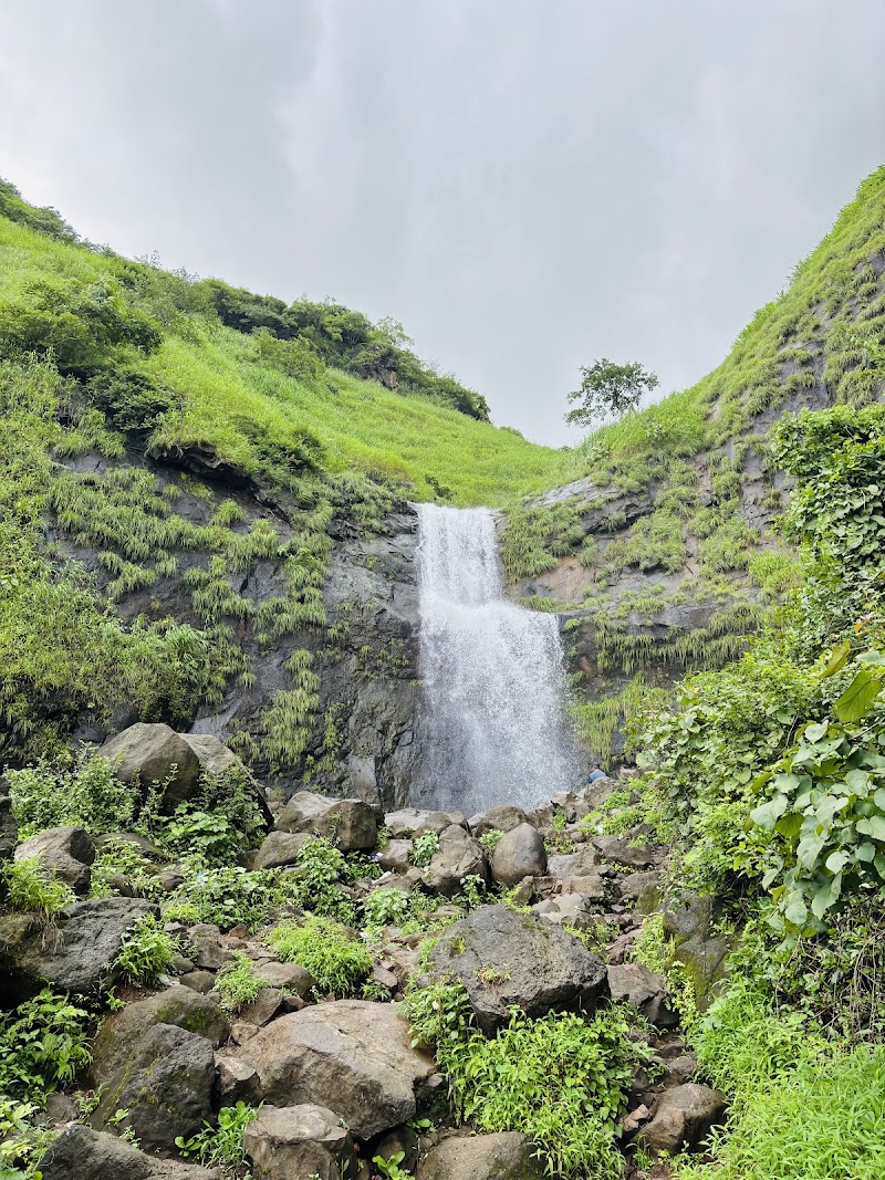 Bhivpuri Waterfalls - Bhivpuri Waterfalls X837+X97, Ashane, Maharashtra 410201, India