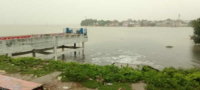 Prayagraj Marine drive - Prayagraj Marine drive FV4P+Q2F, Daraganj, Prayagraj, Uttar Pradesh 211002, India