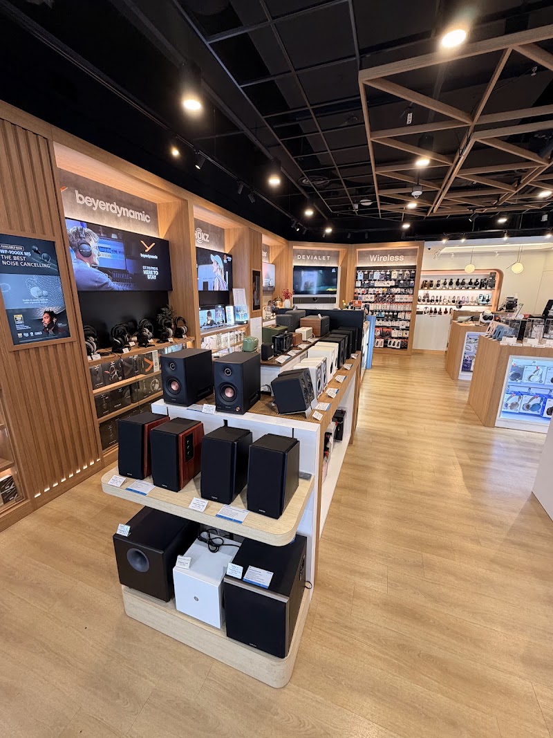 T K Foto Technic Pte Ltd (Funan) - T K Foto Technic Pte Ltd (Funan) 107 N Bridge Rd, #03-09 Funan, Singapore 179105