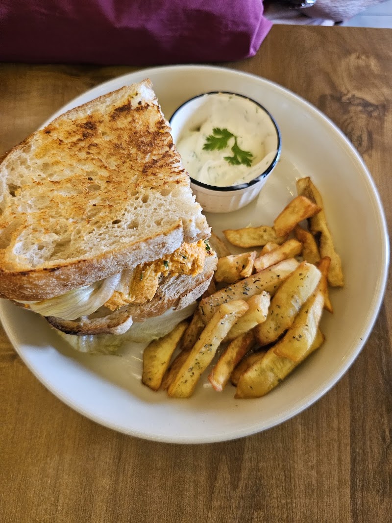Zane's Cafe & Bar - Zane's Cafe & Bar, Todi Mill Compound, Senapati Bapat Marg, opposite Ideal Industrial Estate, Railway Colony, Lower Parel, Mumbai, Maharashtra 400013, India