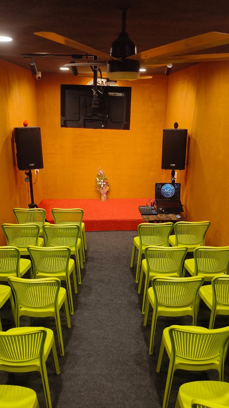 Sur Sangam Studio, Music and Karaoke - Sur Sangam Studio, Music and Karaoke Anand bhavan, Lal Bahadur Shastri Marg, near Shani Mandir, behind Gopalas Hotel, Ambedkar Nagar, Kanjurmarg West, Bhandup West, Mumbai, Maharashtra 400078, India