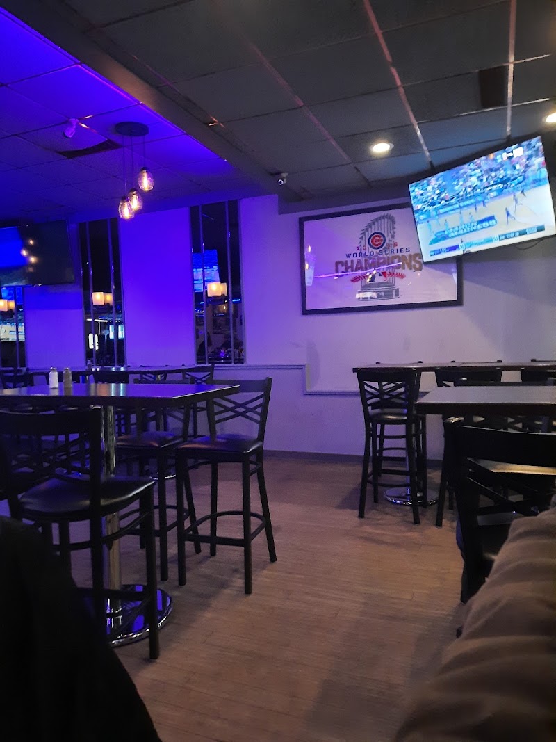 Spectrum Bar & Grill - Spectrum Bar & Grill 233 S Halsted St, Chicago, IL 60661, USA