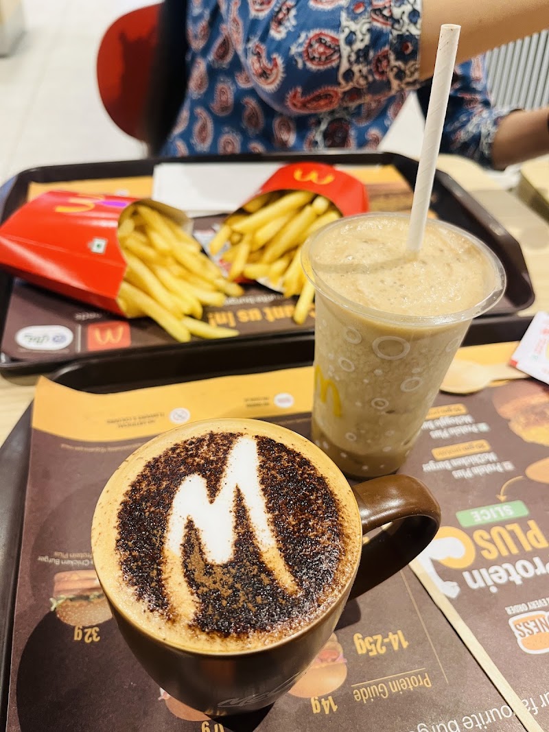 McDonald's - McDonald's, Plot no.128A & 128B, City Survey No.652, Kh.no. 40 and41, Joras Co-Operative Housing society, Layout, Katol Rd, Friends Colony, Mouza-Borgaon, Narmada Colony, Nagpur, Maharashtra 440013, India