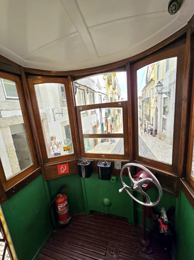 Rua da Bica de Duarte Belo - Rua da Bica de Duarte Belo, R. da Bica de Duarte Belo, 1200-109 Lisboa, Portugal
