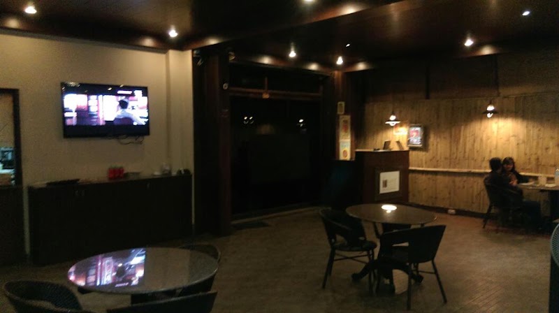 Cafe Rocks - Cafe Rocks Lakecity Mall, 8th, Durga Nursery Rd, Shakti Nagar, Udaipur, Rajasthan 313001, India
