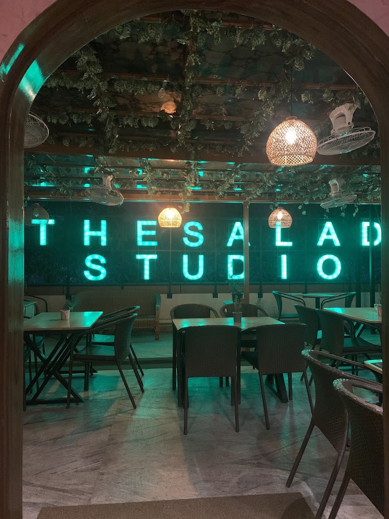 The Salad Studio, Healthy rooftop restaurant - The Salad Studio, Healthy rooftop restaurant 4th Floor, 12, Pragathi mansion, 60 Feet Rd, near Jyoti Nivas College Road, KHB Colony, 5th Block, Koramangala, Bengaluru, Karnataka 560095, India