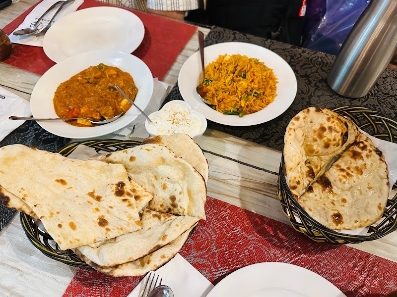 Nirvana Halal Indian Kitchen - Nirvana Halal Indian Kitchen South Korea, Seoul, Jongno District, Insadong-gil, 58 2 층