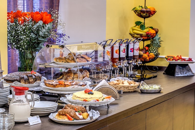 Hotel Ottaviano Augusto - Hotel Ottaviano Augusto Via Bernardino Telesio, 4a, 00195 Roma RM, Italy
