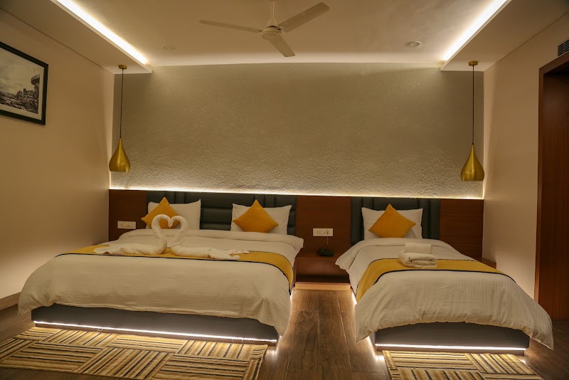 Four Leaf Hotel - Sapphire Blue, Varanasi - Four Leaf Hotel - Sapphire Blue, Varanasi Four Leaf Hotel Sapphire Blue, S-20/53, Buddha Vihar Colony, Cantonment Rd, behind Madin Hotel, Varanasi cantonment, Varanasi, Uttar Pradesh 221002, India