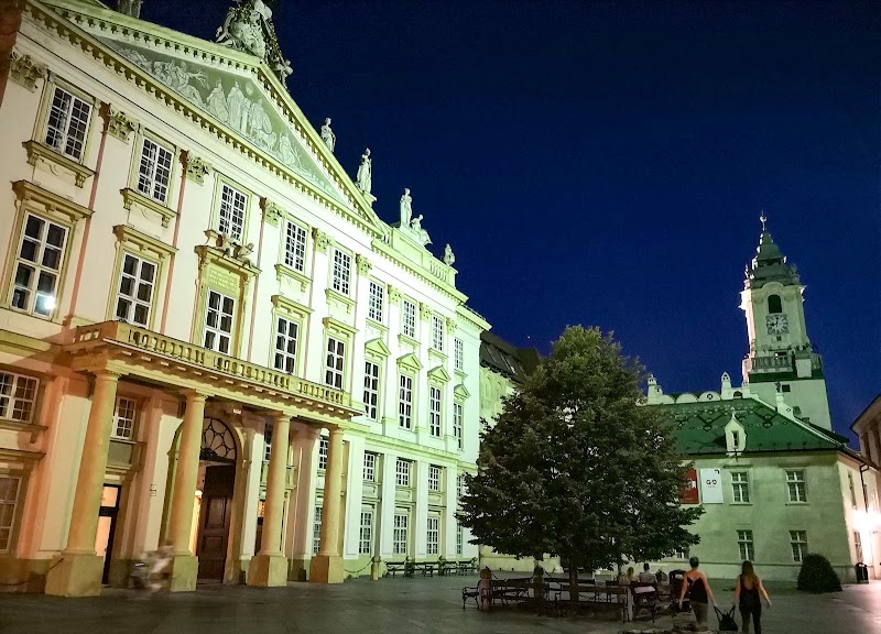 Primacial Palace - Primacial Palace, Primaciálne námestie 2, 811 01 Bratislava, Slovakia