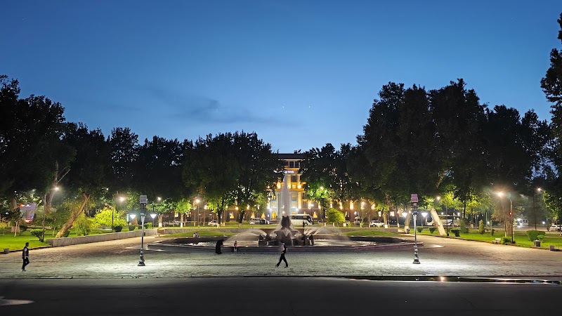 Alisher Navoiy Theater - Alisher Navoiy Theater, Zarafshan Street 28, 100029, Тоshkent, Toshkent, Uzbekistan