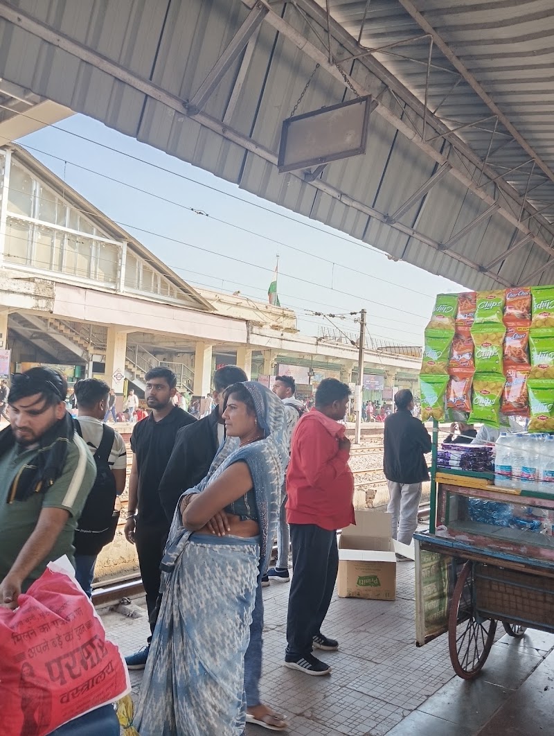 Gwalior Junction Platform Footover Bridge - Gwalior Junction Platform Footover Bridge, 658M+V57, Railway Colony, LNUP E, LNUPE Campus, Thatipur, Gwalior, Madhya Pradesh 474002, India