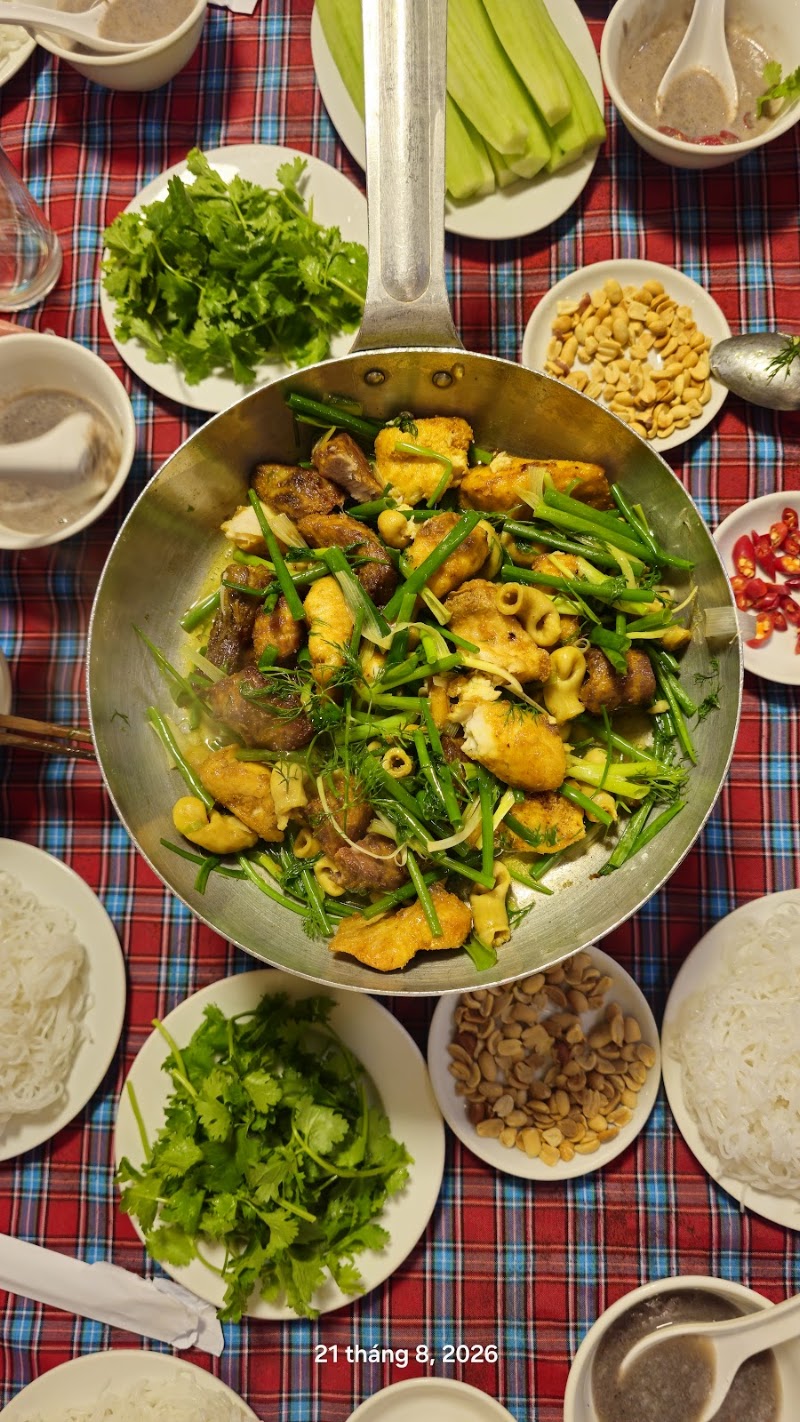 Chả Cá Anh Vũ - Chả Cá Anh Vũ, 120K1 P. Giảng Võ, Ô Chợ Dừa, Hà Nội 100000, Vietnam