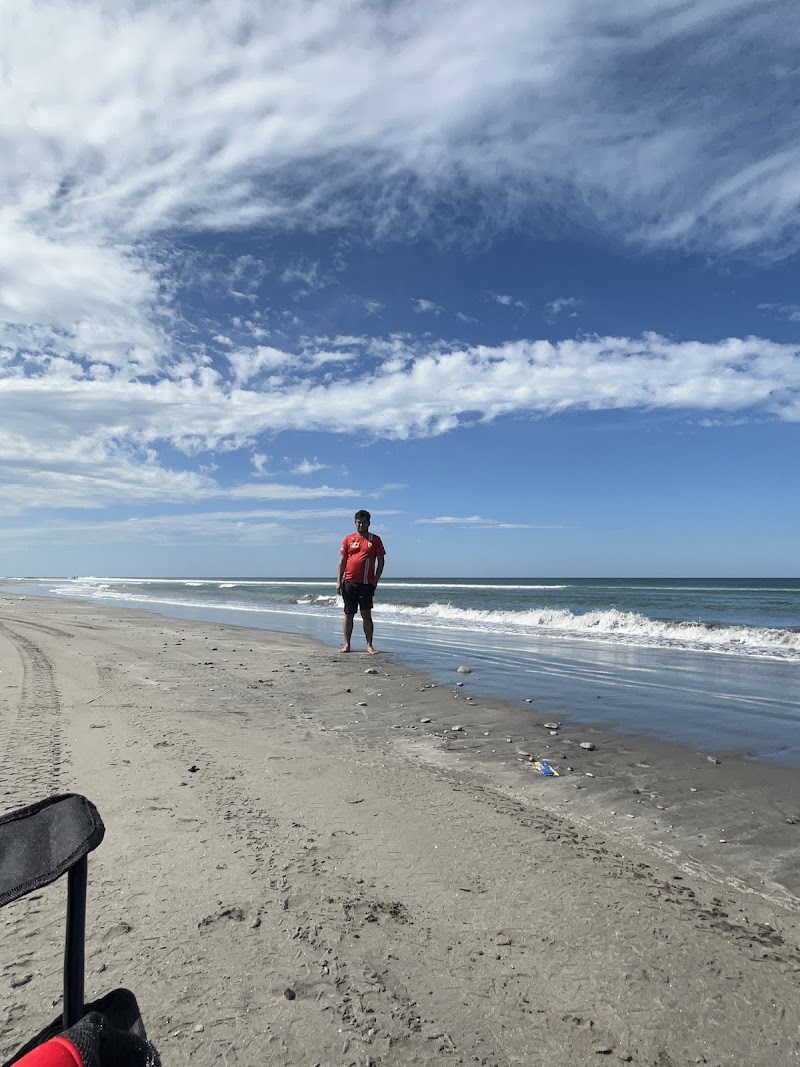 Liwalize It Surf Camp - Liwalize It Surf Camp, 23W5+R58, Santo Niño, San Felipe, Zambales, Philippines