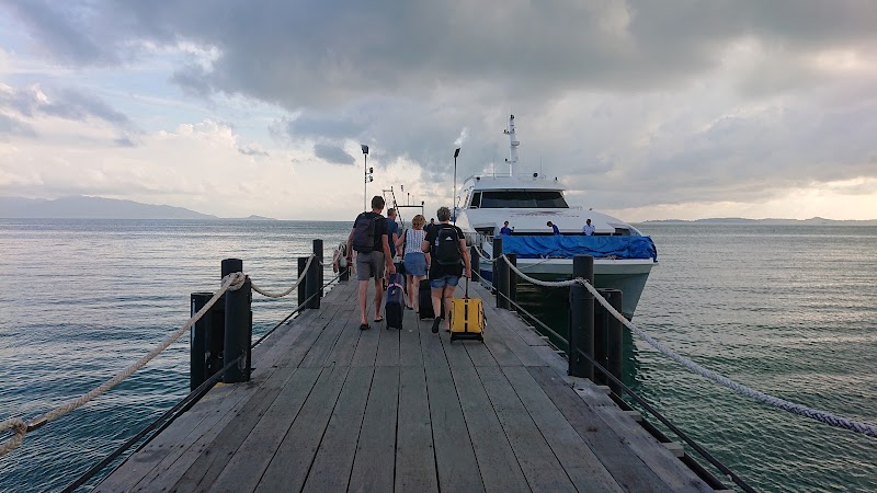 Chumphon (Lomprayah Pier) - Chumphon (Lomprayah Pier), Hat Sai Ri, Mueang Chumphon District, Chumphon 86120, Thailand