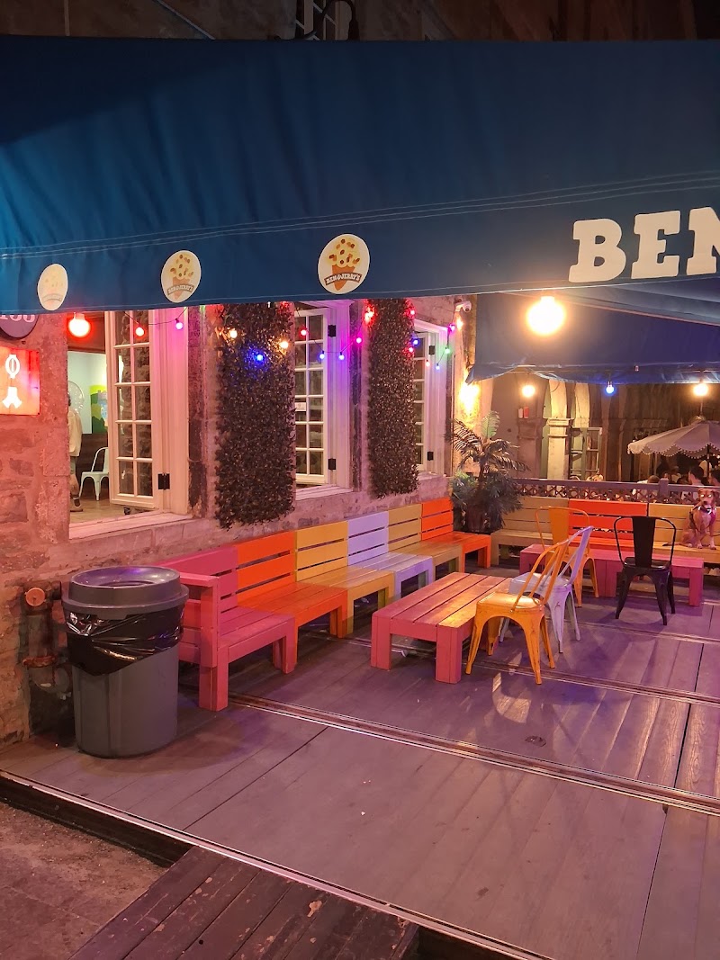 Ben & Jerry’s - Ben & Jerry’s 433 Pl. Jacques-Cartier, Montréal, QC H2Y 3B1, Canada