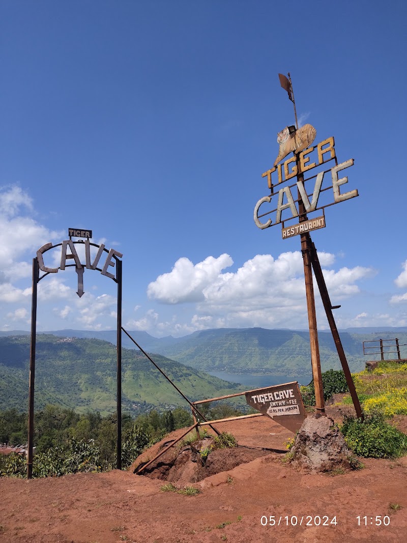 Tiger Cave Panchagani - Tiger Cave Panchagani cave, Table Land Toll Booth, Table Land Rd, near st. Josephs convent school, Godavali, Panchgani, Maharashtra 412805, India
