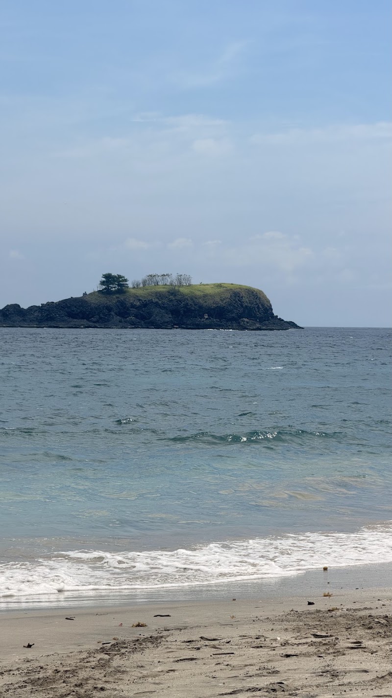 Virgin Beach - Virgin Beach, FJX6+C6F, Sengkidu, Karangasem, Karangasem Regency, Bali, Indonesia