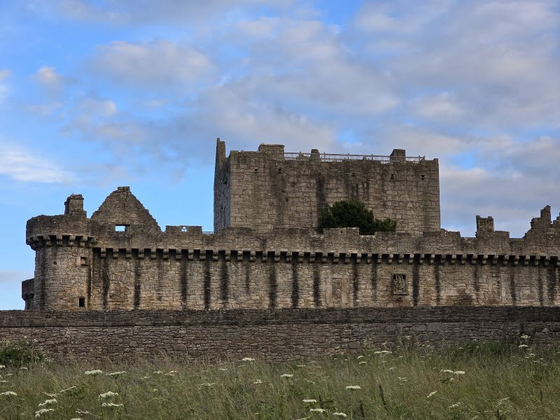 Craigmillar Castle - Craigmillar Castle Rd, Edinburgh EH16 4SY, UK