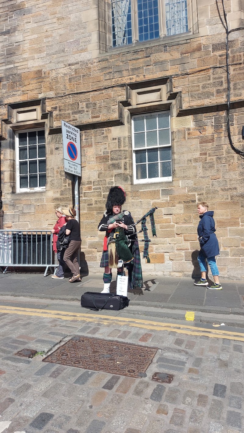 Castlehill - Castlehill, Edinburgh EH1 2NG, UK