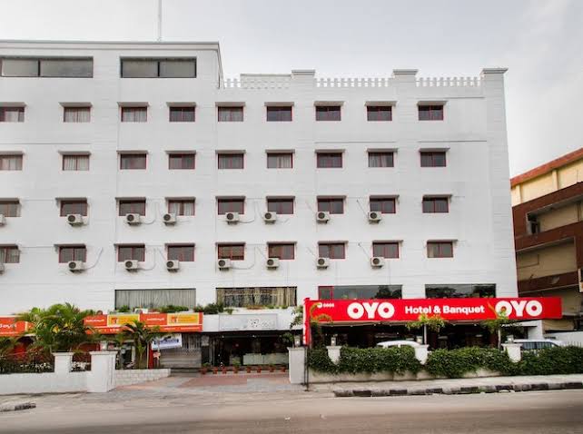 Hotel Maharaja Classic Inn
