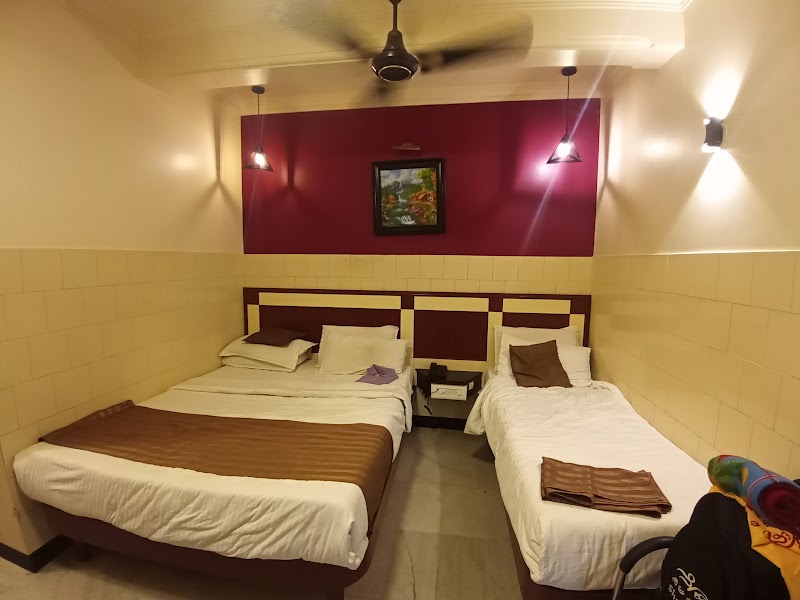 Mannars Yatri Nivas Lodging - Mannars Yatri Nivas Lodging, 2747, Near Sangam Theatre, Chandragupta Road, Lasker Mohalla, Halladakeri, Mandi Mohalla, Lashkar Mohalla, Mandi Mohalla, Mysuru, Karnataka 570001, India