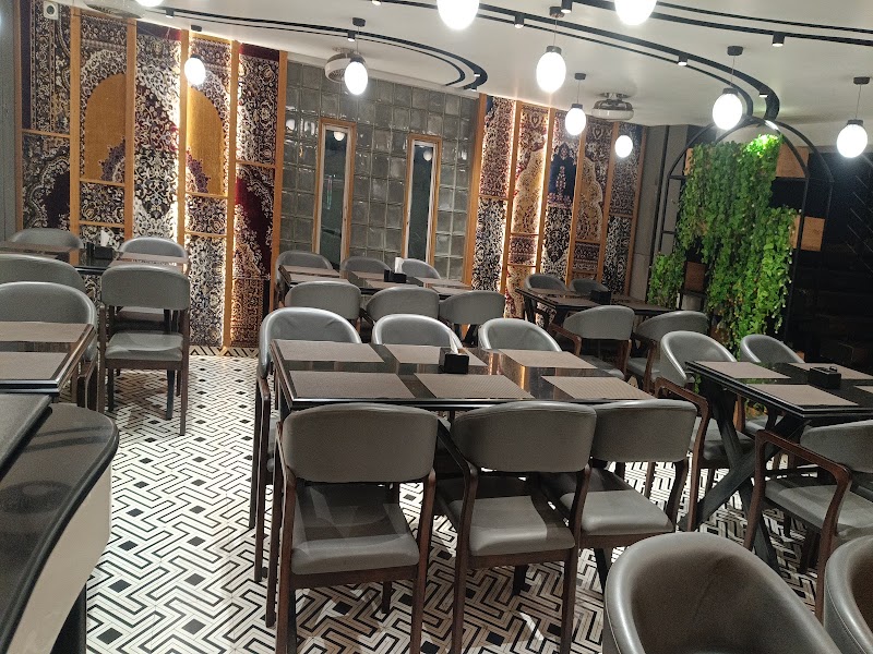 Hotel Karuna celebration veg family restaurant - Hotel Karuna celebration veg family restaurant 127, opp. Hdfc Bank, Bhadravathi Peth, Solapur, Maharashtra 413005, India