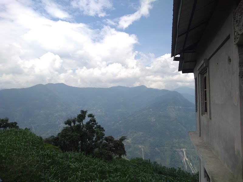 Rinchen Chholing Monastery - Rinchen Chholing Monastery 67WF+Q95, Rinchenpong, Sikkim 737111, India