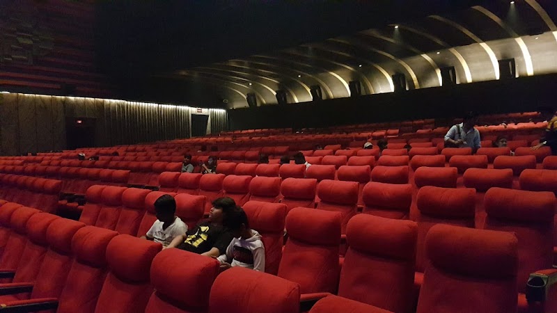 Topiwala Mukta A2 Cinemas, Goregaon West - Topiwala Mukta A2 Cinemas, Goregaon West 2nd Floor, Topiwala Center, Topiwala Rd, near Station (West, Kakaji Nagar, Jawahar Nagar, Goregaon East, Mumbai, Maharashtra 400104, India