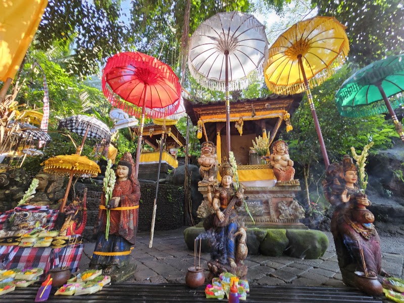 Beji Griya Park Waterfall Temple - Beji Griya Park Waterfall Temple Jl. Mawar, Punggul, Kec. Abiansemal, Kabupaten Badung, Bali 80352, Indonesia