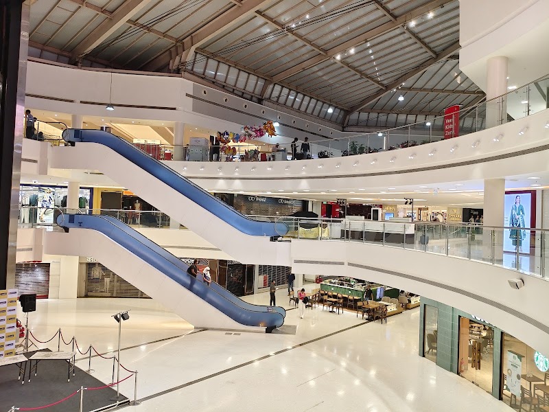 Max - Max No F9 & F10, 1st Floor, Inorbit Mall, Palm Beach Rd, Sector 30A, Vashi, Navi Mumbai, Maharashtra 400703, India