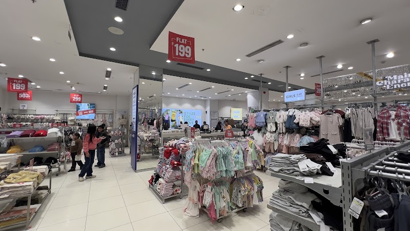 Max - Max 1st Floor, Ardee Mall, near Ardee City, Ardee City, Sector 52, Gurugram, Haryana 122003, India