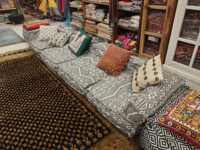 Via Bishnoi Village Craft - Via Bishnoi Village Craft, Shatabdi Circle, 204-205 Suncity Colony, New Pali Road, Jhalamand, Jodhpur, Rajasthan 342016, India