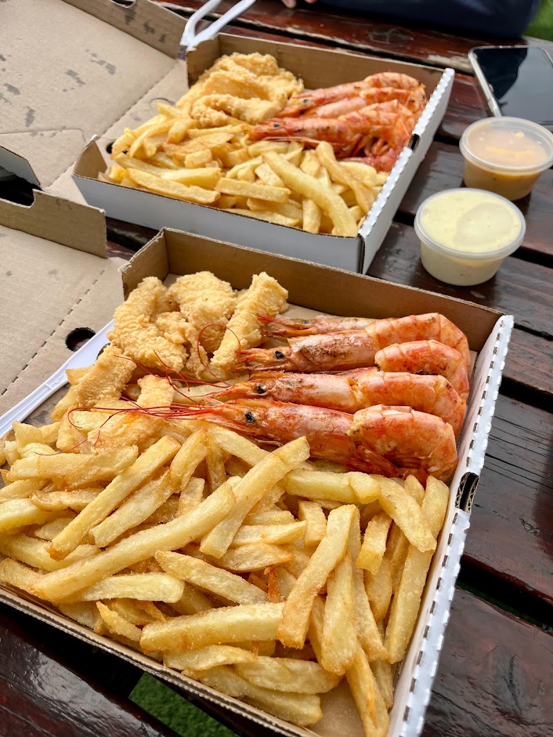 Ooskus Fisheries (Gordon's Bay) - Ooskus Fisheries (Gordon's Bay), 4 Watt St, Gordon's Bay, Cape Town, 7140, South Africa