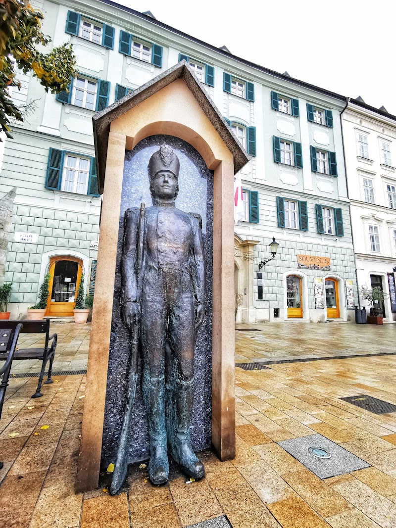 Estátua do Soldado de Napoleão - Estátua do Soldado de Napoleão, Hlavné námestie 358/7, 811 01 Bratislava-Staré Mesto, Slovakia