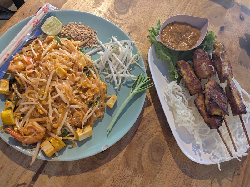 Try Me Thai & Vegetarian Restaurant - Try Me Thai & Vegetarian Restaurant No 170, Soi Samsen 4, Khwaeng Ban Phan Thom, Subdistrict, Krung Thep Maha Nakhon 10200, Thailand