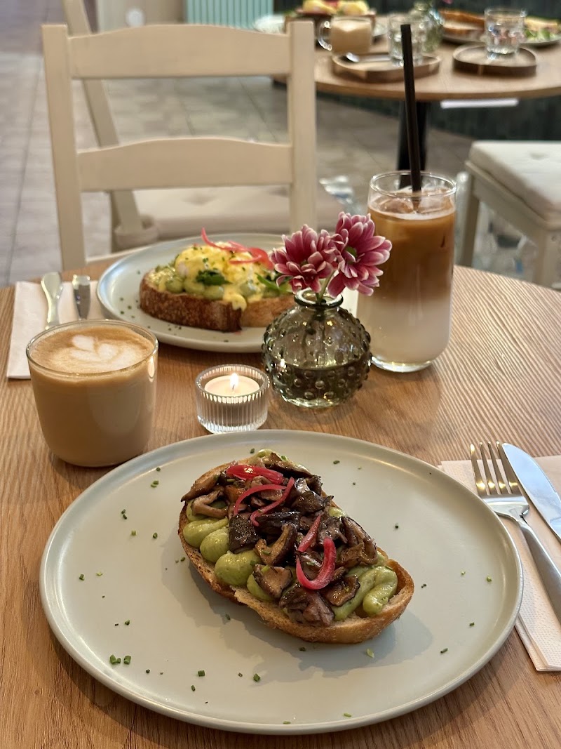 Café Sektor - Café Sektor Moravská 1503/21, 120 00 Praha 2-Vinohrady, Czechia