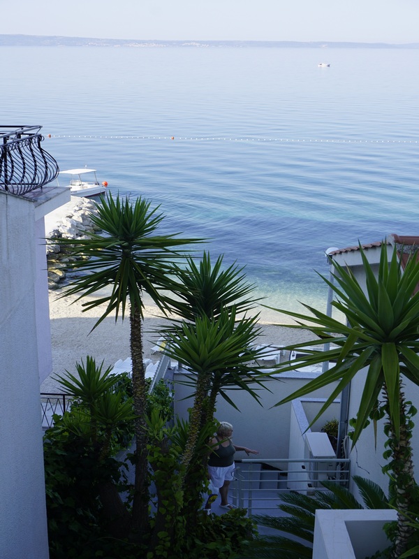 Apartments Leo - Apartments Leo Cesta Svetog Martina 10, 21312, Podstrana - Grbavac, Croatia