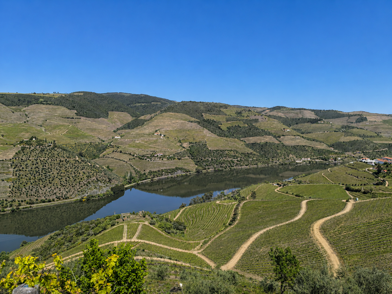 EFun Tours - Porto & Douro Tours - EFun Tours - Porto & Douro Tours, Rua da África, Armazém 223, 4400-002 Vila Nova de Gaia, Portugal